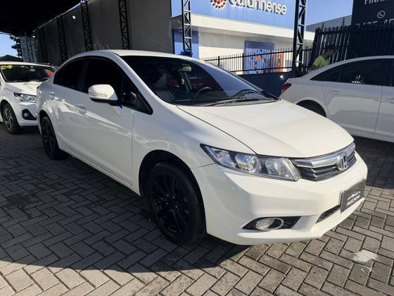 HONDA CIVIC 2.0 LXR 16V FLEX 4P AUTOMÁTICO HONDA CIVIC 2.0 LXR 16V FLEX 4P AUTOMÁTICO